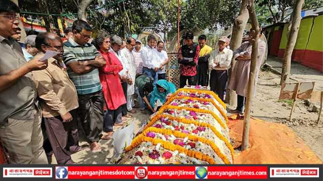 ত্বকী হত্যার ১২ বছর পূর্তিতে তার কবরে বিভিন্ন সংগঠনের ফুল