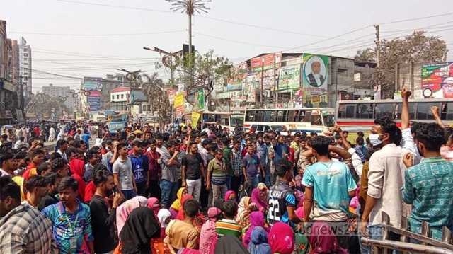 কারখানা খুলে দেয়াসহ বিভিন্ন দাবিতে শহরে শ্রমিক বিক্ষোভ, যানজটে ভোগান্তি