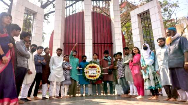 না’গঞ্জে স্বৈরাচার প্রতিরোধ দিবসে লড়াকু-শহীদের প্রতি বাংলাদেশ ছাত্র ফেডারেশনের শ্রদ্ধা