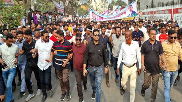 আজাদের নেতৃত্বে জেলা বিএনপির সমাবেশে নজরকাড়া বিশাল শোডাউন 