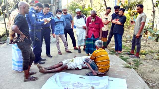 কাঁচপুরে ফুটওভার ব্রীজ থেকে অজ্ঞাত যুবকের লাশ উদ্ধার