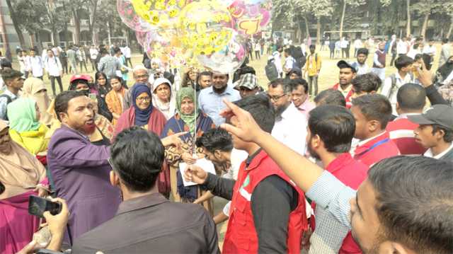 সরকারি কদম রসুল কলেজে উৎসবমূখর পরিবেশে তারুণ্য মেলা অনুষ্ঠিত