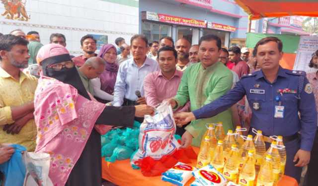 রমজানে দ্রব্যমূল্য নিয়ন্ত্রণে ঝালকাঠিতে ‘প্রশান্তি’ বাজার