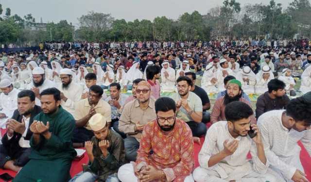 ৫ সহস্রাধিক শিক্ষার্থী নিয়ে বেরোবিতে গণইফতার