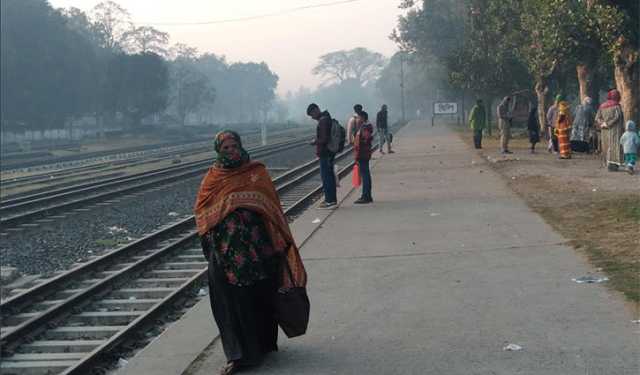 দিনাজপুরে এখনো হাড়কাঁপানো শীত, তাপমাত্রা ১০ ডিগ্রিতে