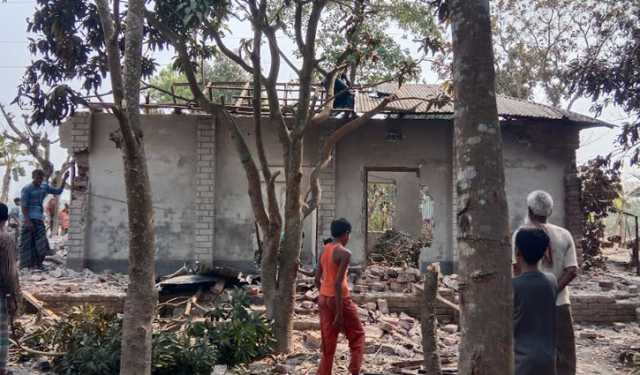 আছিয়াকাণ্ডে আসামিদের বাড়িতে আবারও ভাঙচুর-লুট