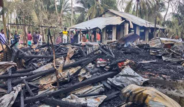 কনটেন্ট ক্রিয়েটর কাফির বাড়িতে আগুন