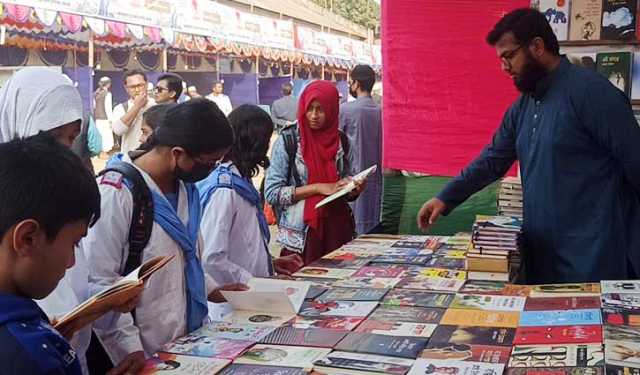 পঞ্চগড়ে ভাষা সৈনিক সুলতান বই মেলা শুরু