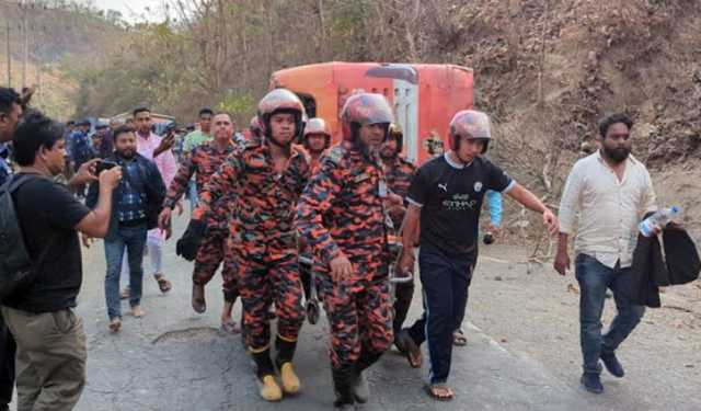 রাঙামাটিতে যাত্রীবাহী বাস উল্টে আহত ১০