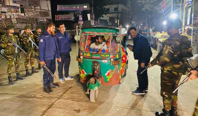 নোয়াখালীতে ৫ দিনে আ. লীগের ৫৬ নেতাকর্মী গ্রেপ্তার