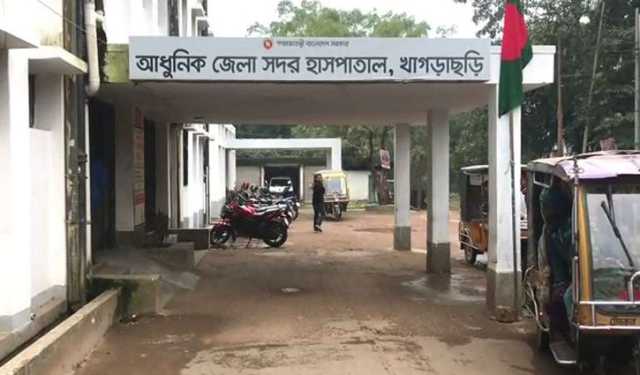 সাজেকে গাড়ি উল্টে ৬ পর্যটক আহত