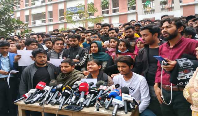 ছয় দাবি আদায়ে আল্টিমেটাম দিলেন সাত কলেজের শিক্ষার্থীরা