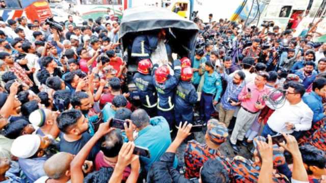 ছেলেকে বিমানবন্দরে দিতে এসে আগুনে প্রাণ গেল বাবার