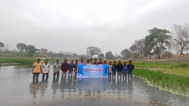 বর্তমান প্রশাসনে অনাস্থা, নতুন ব্যবস্থাপনার দাবি