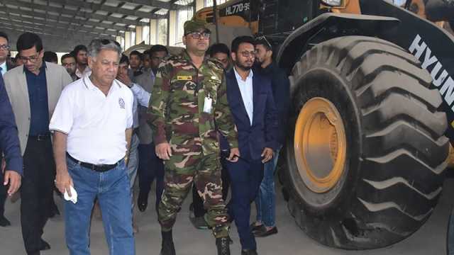 ৮ স্থলবন্দর বন্ধ করতে চান নৌ উপদেষ্টা