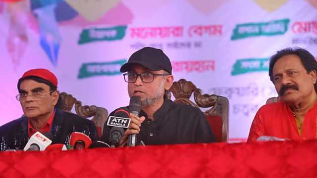 বই প্রকাশের আগে পাণ্ডুলিপি যাচাইয়ের অনুরোধ হাস্যকর: সংস্কৃতি উপদেষ্টা