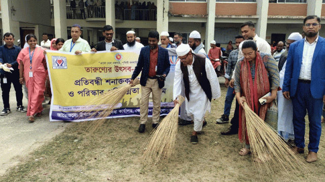 কোটালীপাড়ায় তারুণ্যের উৎসব উপলক্ষে পরিষ্কার-পরিচ্ছন্নতা কার্যক্রম অনুষ্ঠিত