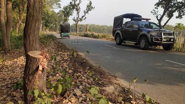 এবার ডাকাতের কবলে শিক্ষা সফরের চার বাস