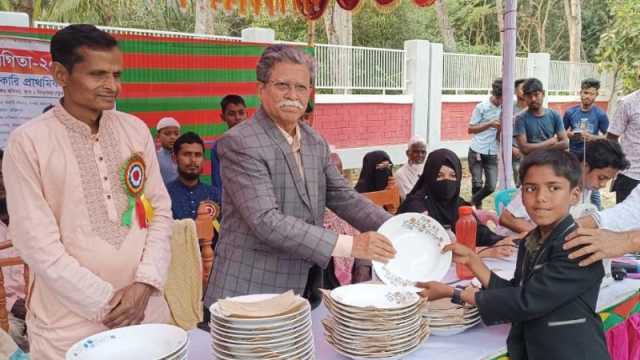 সালথায় রিজিয়া রশীদ প্রাথমিক বিদ্যালয়ে বার্ষিক ক্রীড়া প্রতিযোগিতা