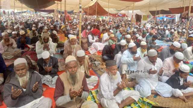 মোনাজাতের মাধ্যমে শেষ হলো সুরায়ে নেজামের দ্বিতীয় ধা‌পের ‌বিশ্ব ইজতেমা