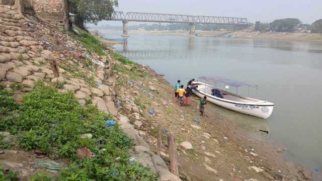 নাব্য সংকটে অস্তিত্ব হারিয়েছে শেরপুর নদীবন্দর