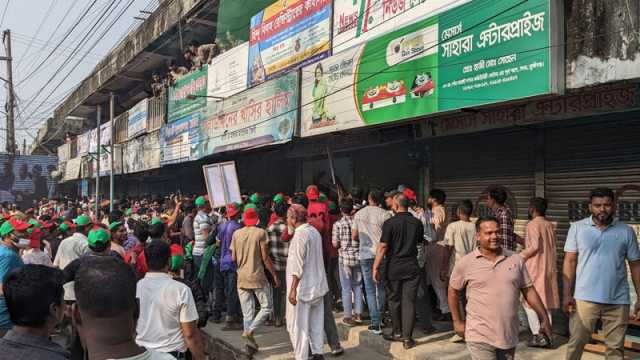 বিএনপির দু’পক্ষে সংঘর্ষে আহত ১০, উত্তেজনা