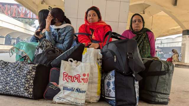 ‘কর্মবিরতিই যখন চলছে তাহলে টিকিট ছাড়ল কেন’