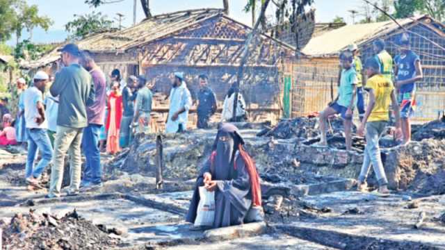 টেকনাফ ক্যাম্পে পরিকল্পিত আগুন, দাবি রোহিঙ্গাদের 