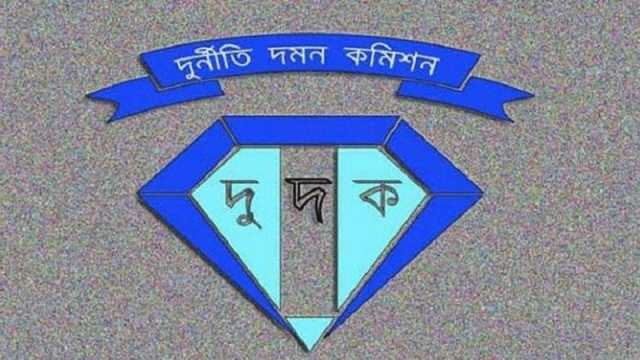 পাহাড়ে খাস জমিতে রিসোর্ট কুজেন্দ্রর