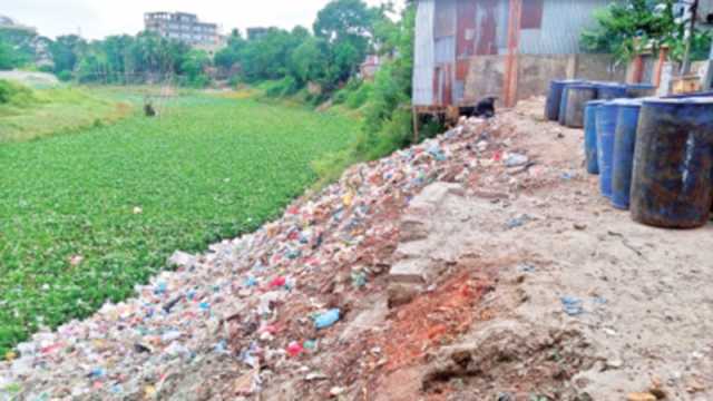 ঐতিহ্যের মগড়া নদী আছে শুধু নামে