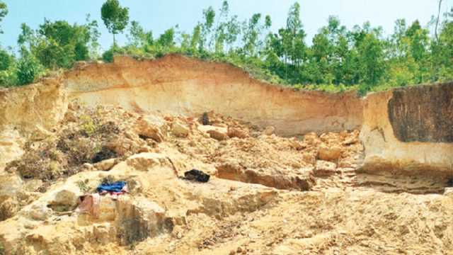 পাহাড় কাটা মনিটরিংয়ে আসছে আধুনিক প্রযুক্তি